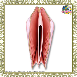 Illustration for article titled People Say This Sailor Moon Wallet Looks Like a Vagina